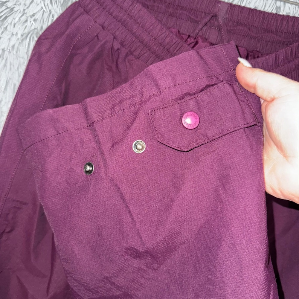 Cabelas Womens Burgundy‎ Nylon Lined Windbreaker/ SKI Pants Size Medium - Picture 3 of 4